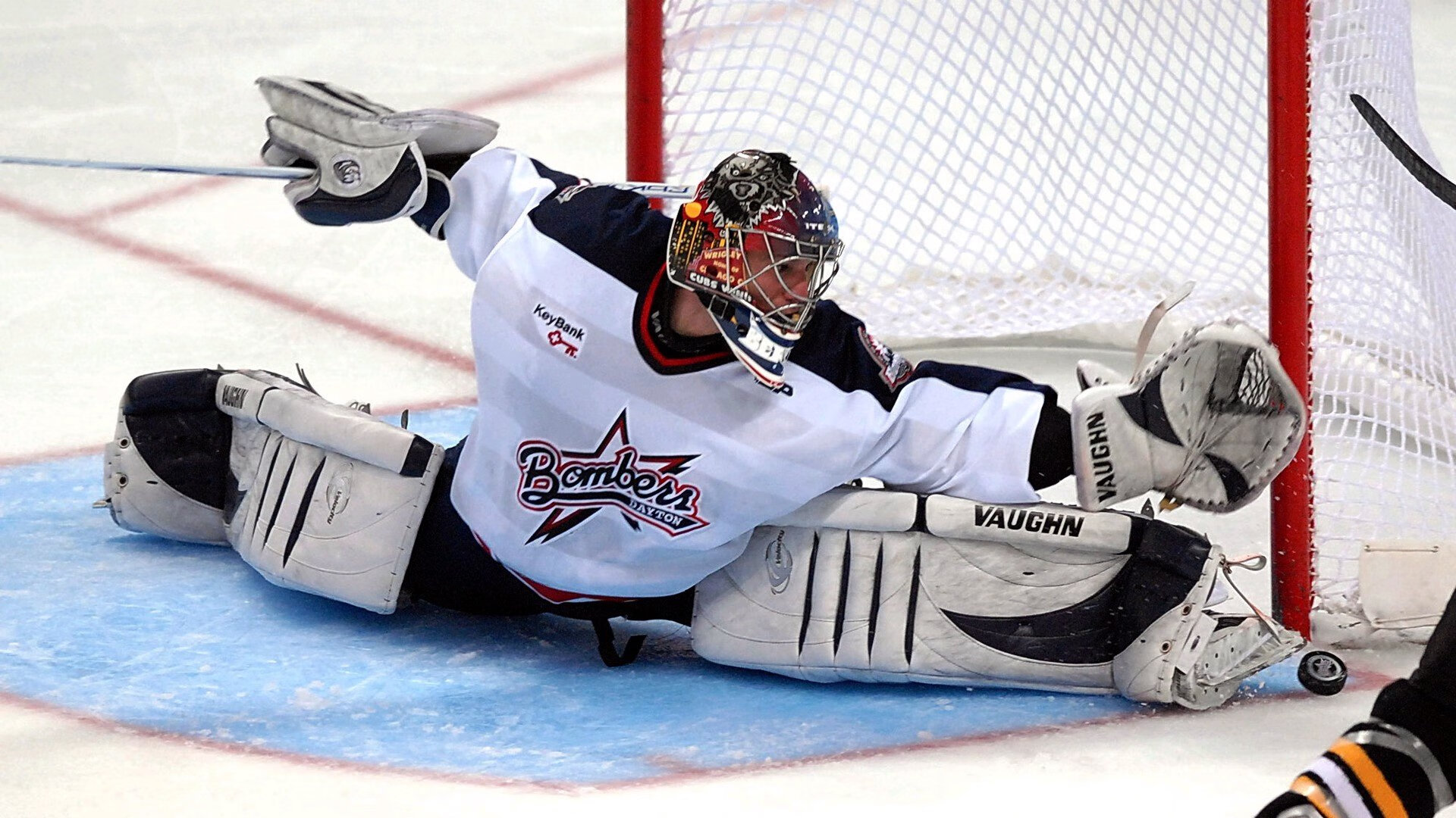 三线紧逼促成快速得分节奏,三线紧线示意图