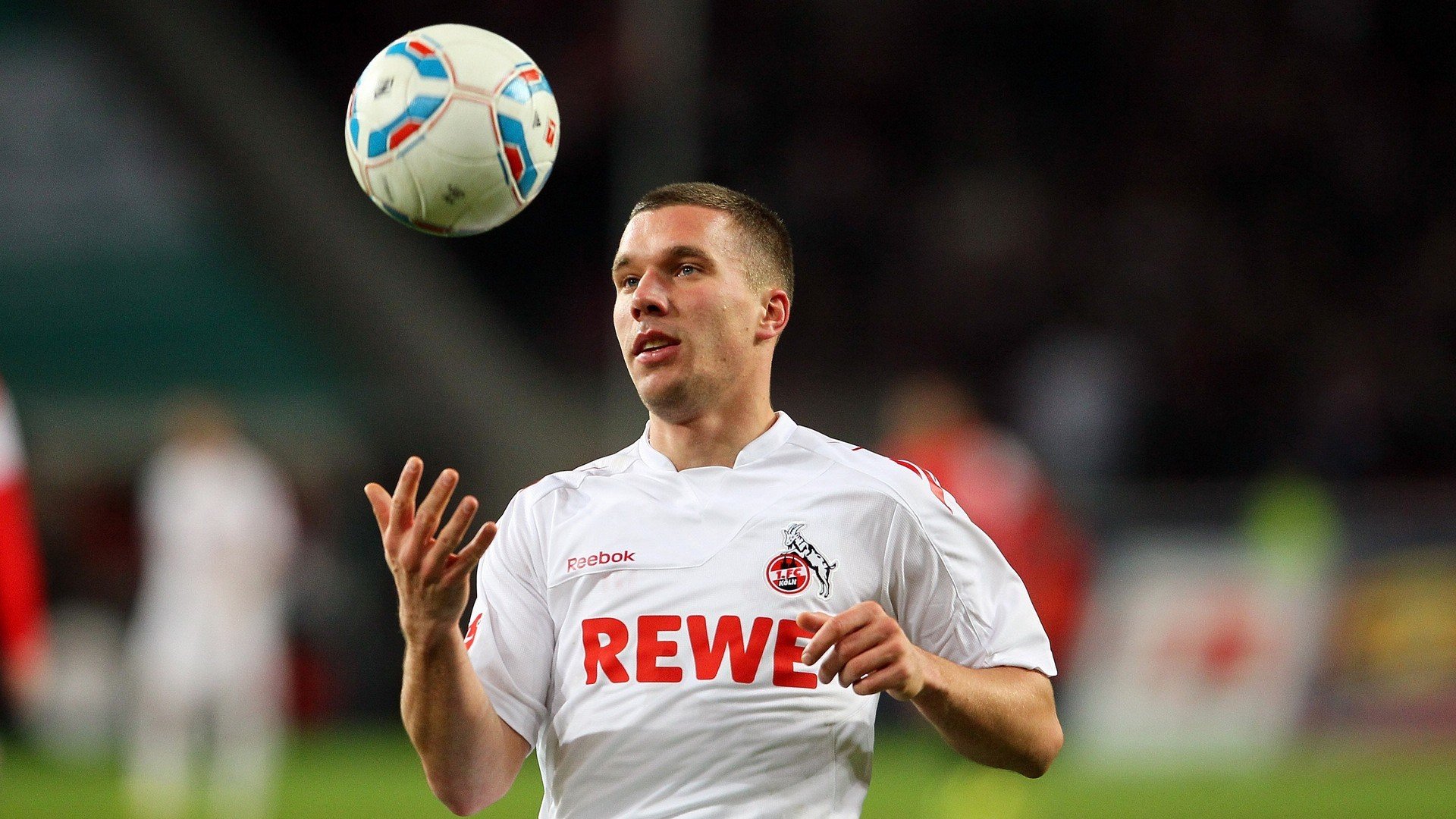 中国足球学校足球课教师资质与课程内容标准化需求，校园足球师资培训